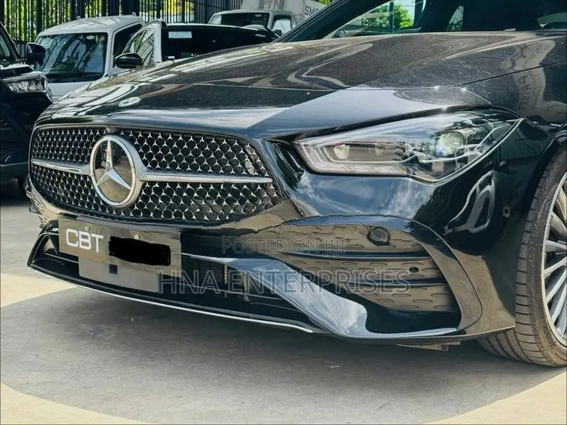 Mercedes Benz CLA 180 AMG Premium 2024