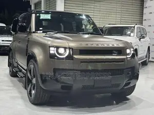 Land Rover Defender P300S Plugin Hybrid 2025