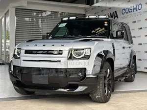 Land Rover Defender P300 X Dynamic 2023