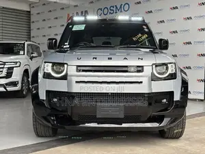 Land Rover Defender P300 X Dynamic 2023
