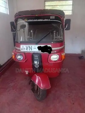 Bajaj RE 2011