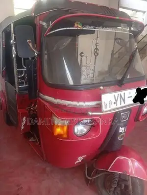 Bajaj RE 2011