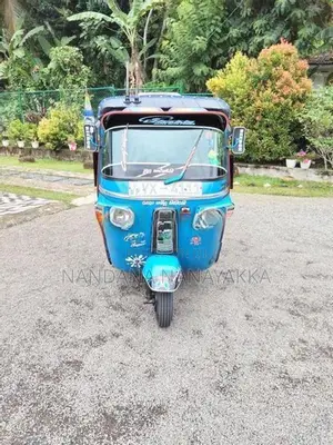 Bajaj RE 2012