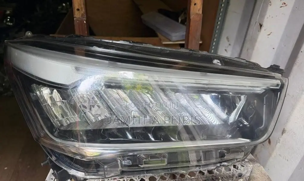 Toyota Raize Head Light