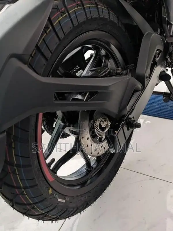 Bajaj Pulsar N160 Premium 2026