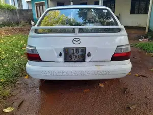 Mazda Familia 3 Saloon 1993
