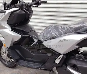 Honda ADV 160 2026