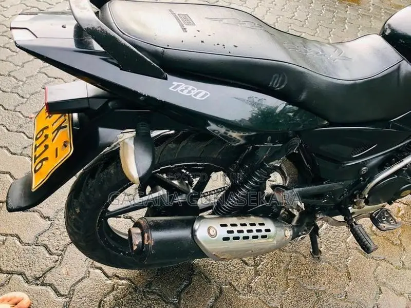 Bajaj Pulsar 180 2008