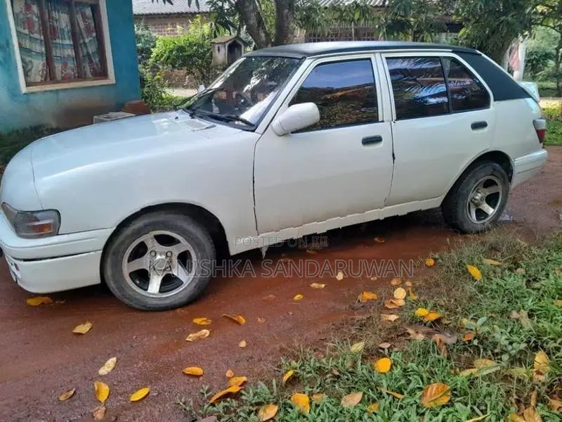 Mazda Familia 3 Saloon 1993