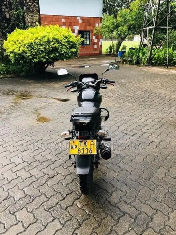 Bajaj Pulsar 180 2008