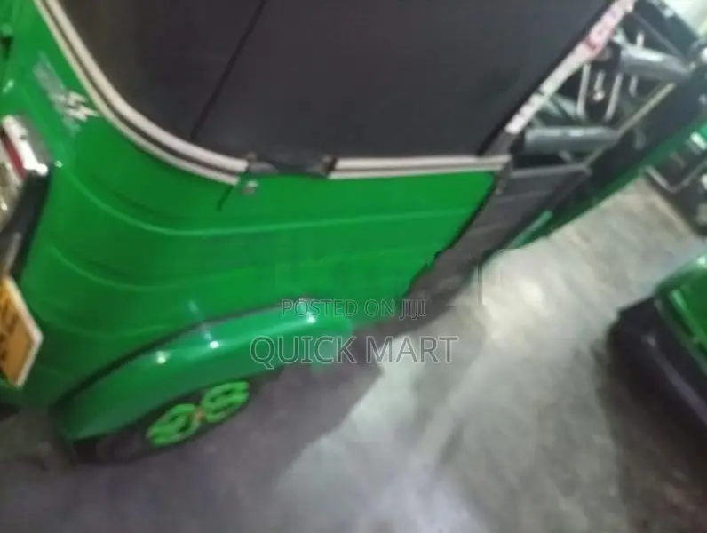 Bajaj RE 2020