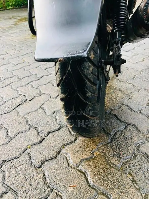 Bajaj Pulsar 180 2008