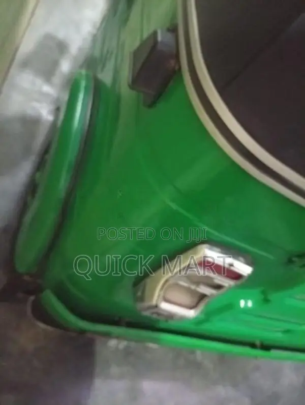 Bajaj RE 2020