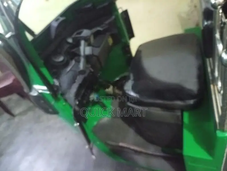 Bajaj RE 2020