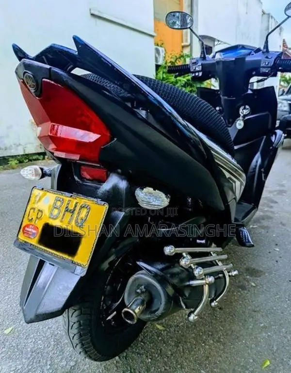 Yamaha R15 2018