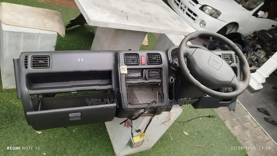 Suzuki Carry Da63 Truck Complete Dash Bored with Air Bag