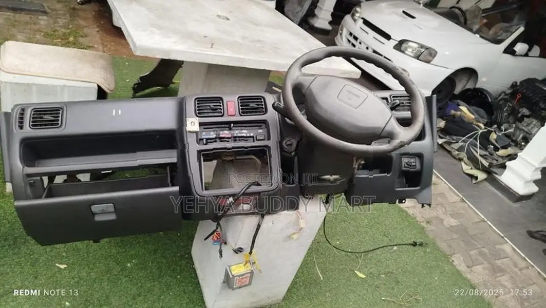 Suzuki Carry Da63 Truck Complete Dash Bored with Air Bag
