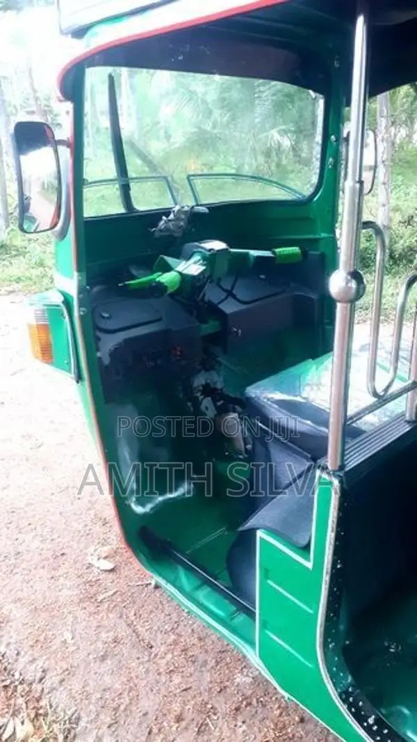 Bajaj RE 4 Strock Three weel 2010