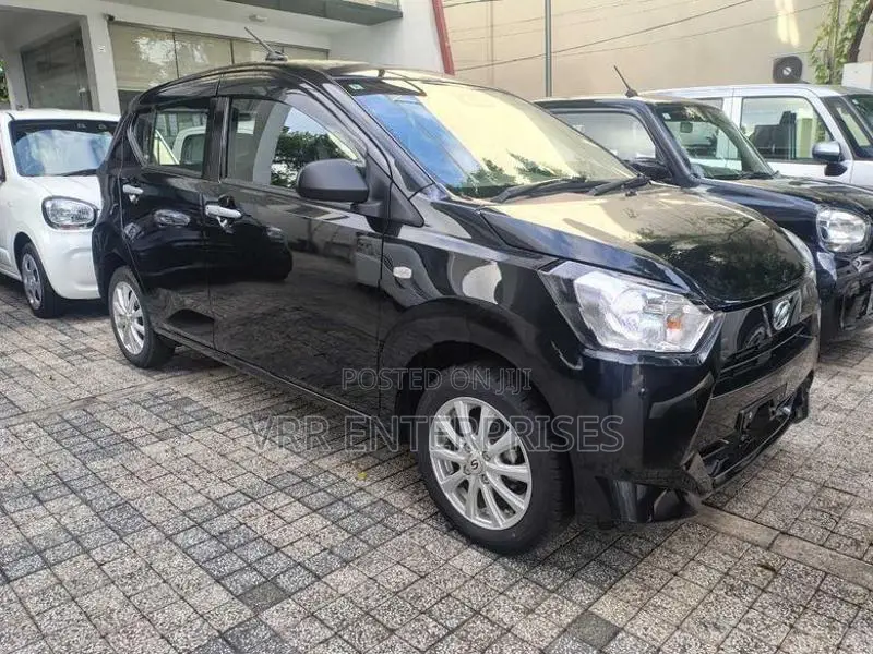 Daihatsu Mira 2024