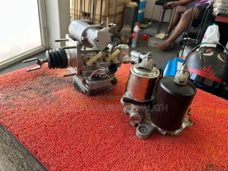 Toyota Axio Abs Unit Completely.