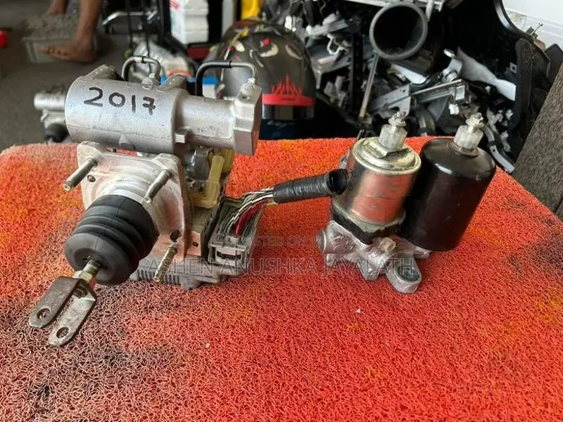 Toyota Axio Abs Unit Completely.