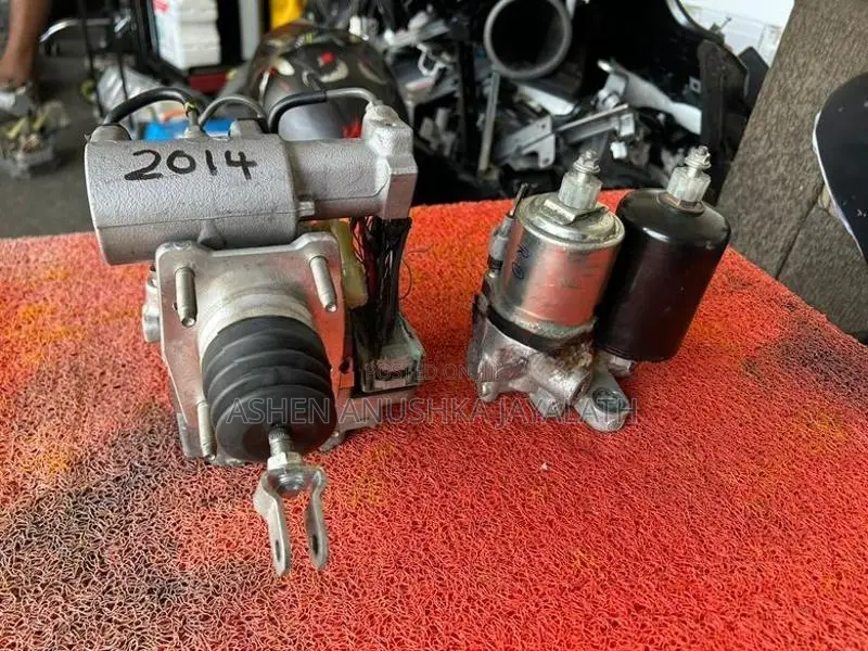 Toyota Axio Abs Unit Completely.