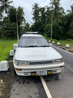Toyota Corolla DX Wagon CE96 1993