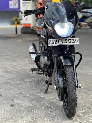 Bajaj Pulsar 150 2017