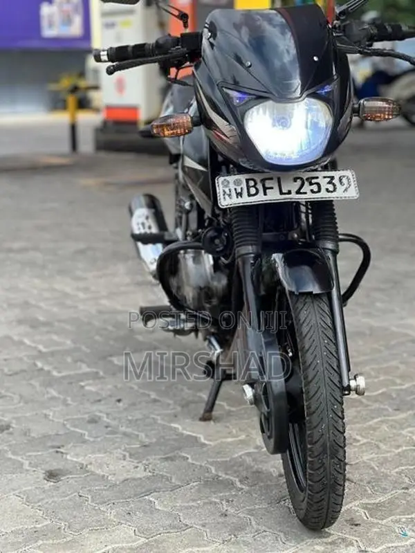 Bajaj Pulsar 150 2017