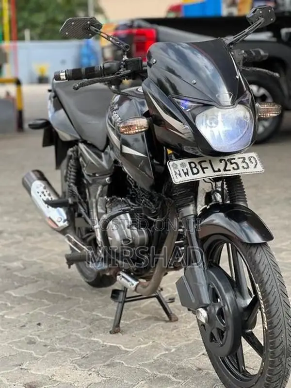 Bajaj Pulsar 150 2017