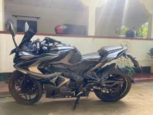 Bajaj Pulsar RS200 2018