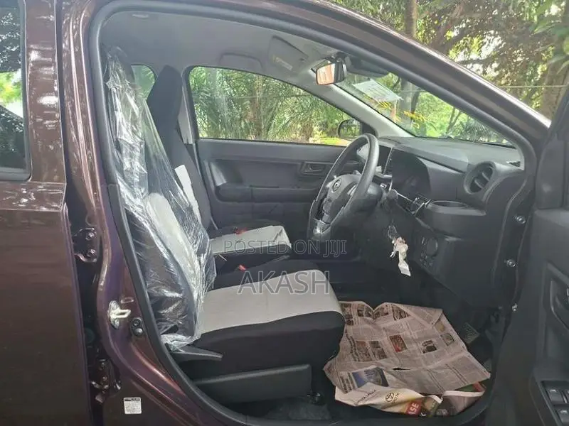 Daihatsu Mira 2025