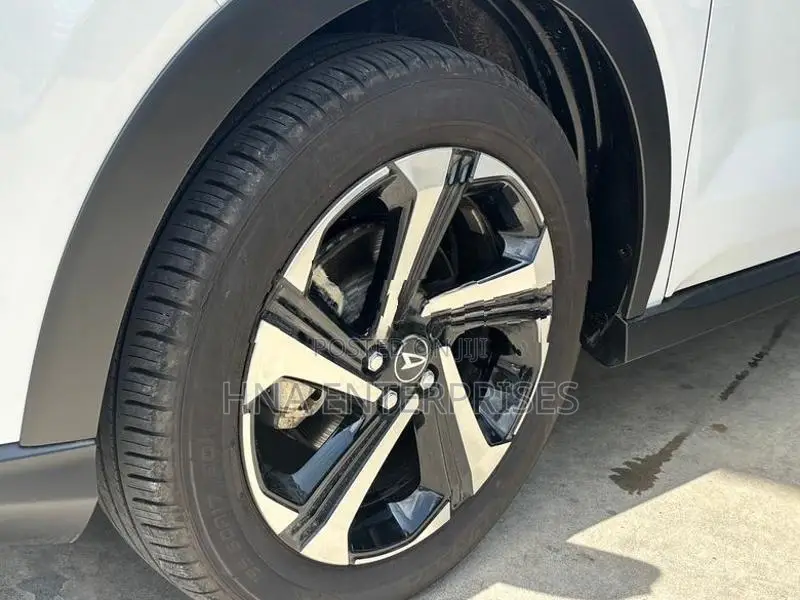 Daihatsu Rocky G Premium Hybrid 2026