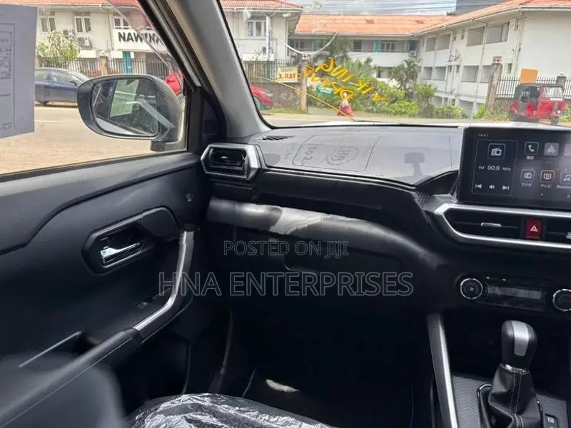 Daihatsu Rocky G Premium Hybrid 2026