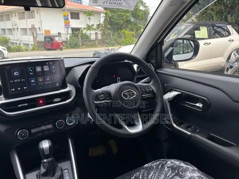 Daihatsu Rocky G Premium Hybrid 2026