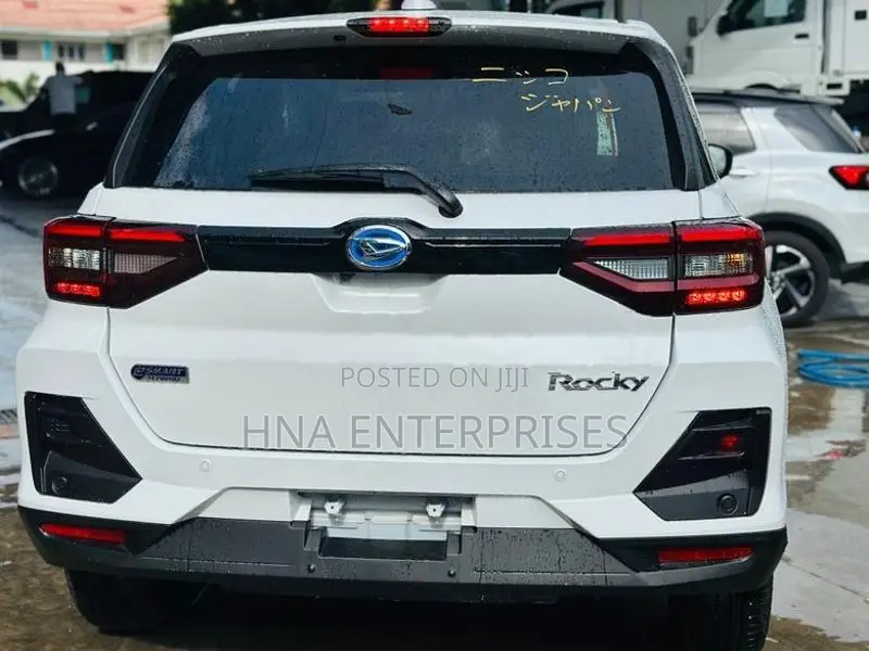 Daihatsu Rocky G premium 2026