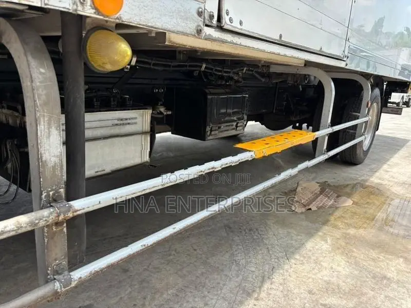 Isuzu Elf 18.5 Feet Freezer 2018