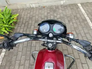 Bajaj Boxer 2004