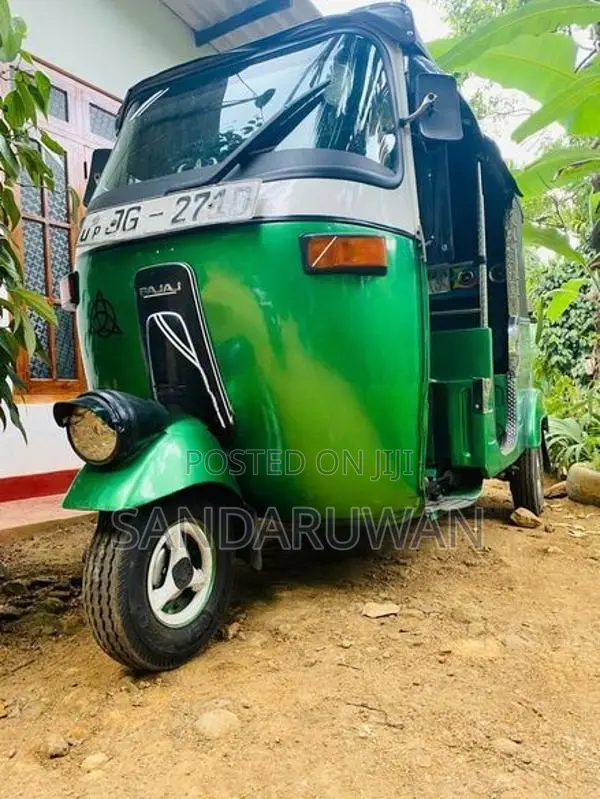 Bajaj RE 2004