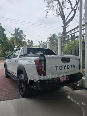 Toyota Hilux Travo Overland Plus 2026