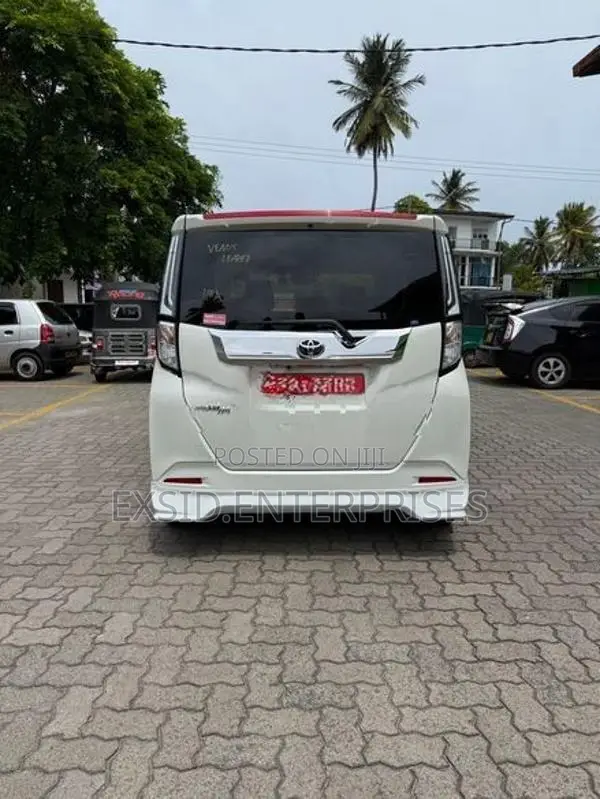 Toyota Roomy G Turbo 2024