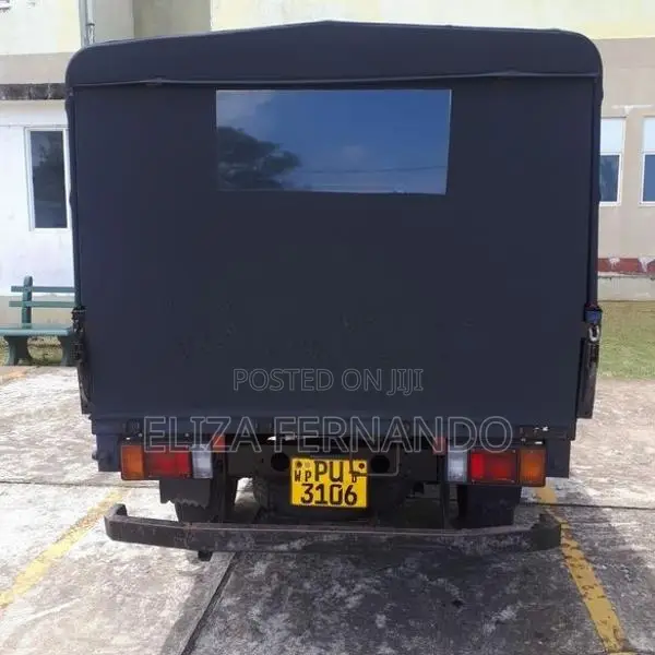 Micro Loader 717 2012