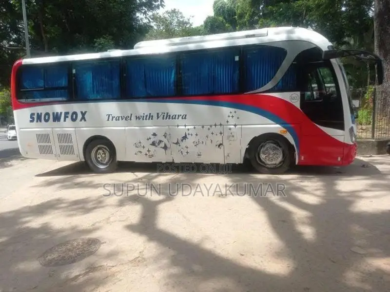 Snowfox Motor Coach 2015