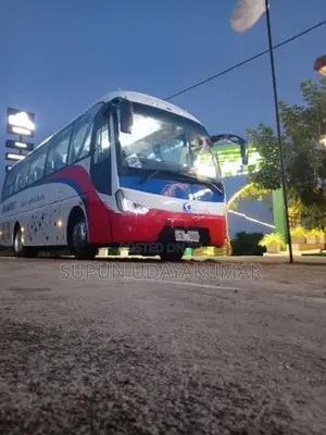 Snowfox Motor Coach 2015