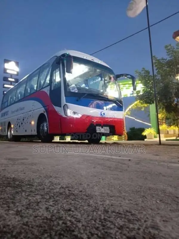 Snowfox Motor Coach 2015