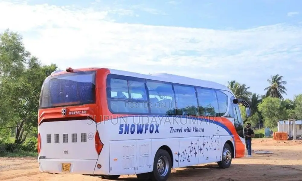 Snowfox Motor Coach 2015