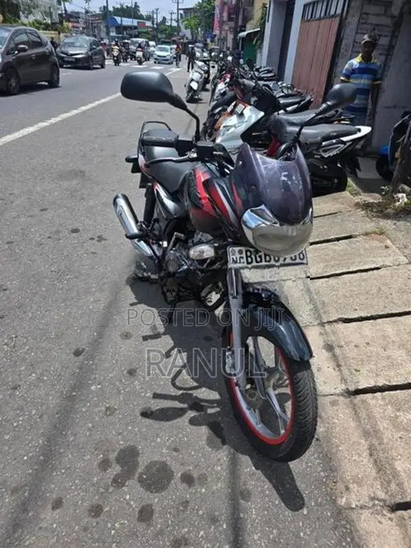 Bajaj Discover 125 2017