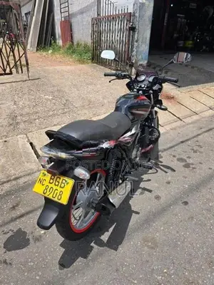 Bajaj Discover 125 2017