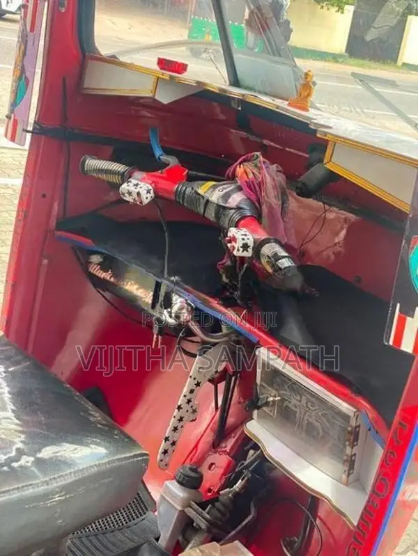 Bajaj RE 2strok 2003