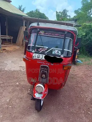Bajaj RE 2004